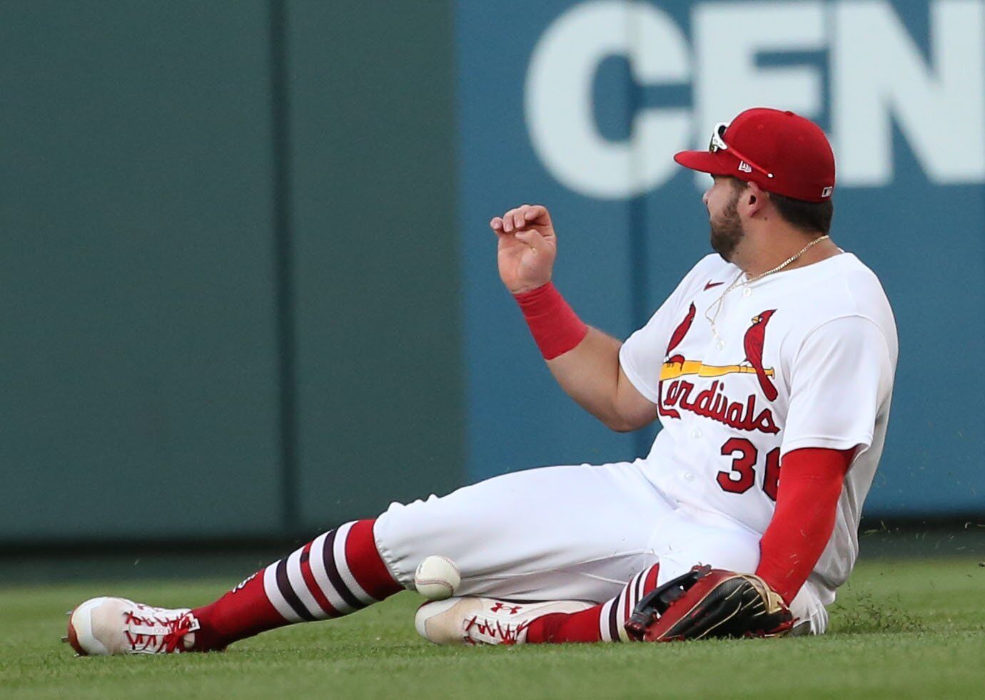 St. Louis Cardinals kick off series against Pittsburgh Pirates